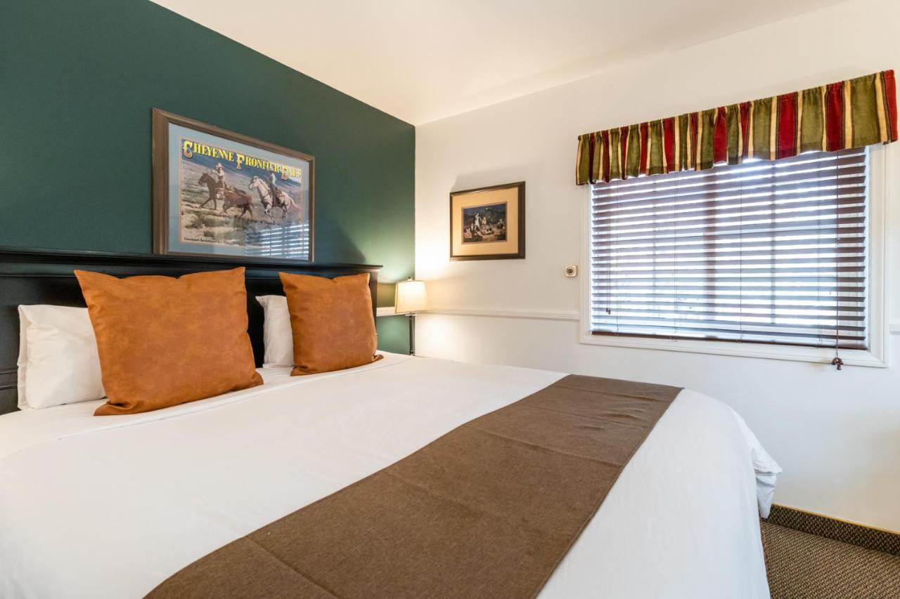 Saddleback Inn At Lake Arrowhead Eksteriør billede